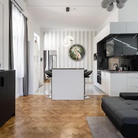 Galaxy Cube Lägenhet Budapest