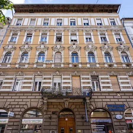Lägenhet Galaxy Cube Budapest